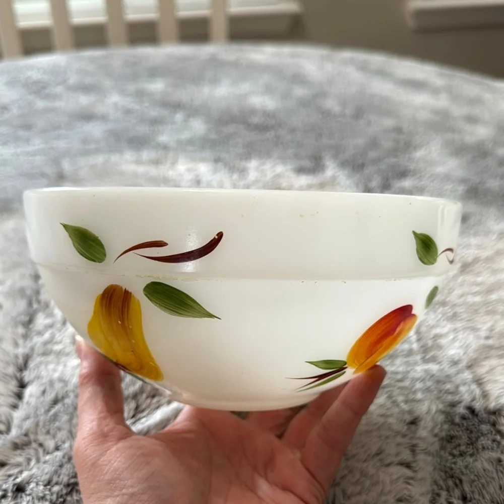VTG Anchor Hocking Fire King Gay Fad Fruit Hand Painted Milk Glass Mixing Bowl